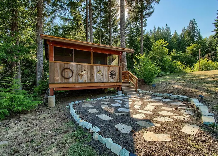 Maple Hill Lodge
