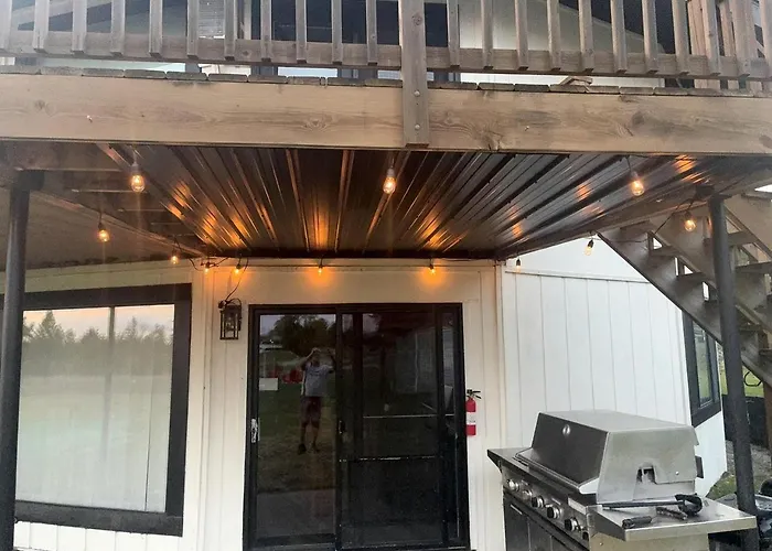 Stunning Cabin Getaway Perfect For Large Groups Situated In Boyne Falls, Michigan