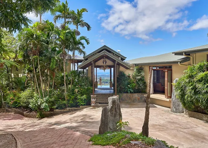 Barong Luxury Estate Overlooking Cairns Unrivalled Privacy And Location