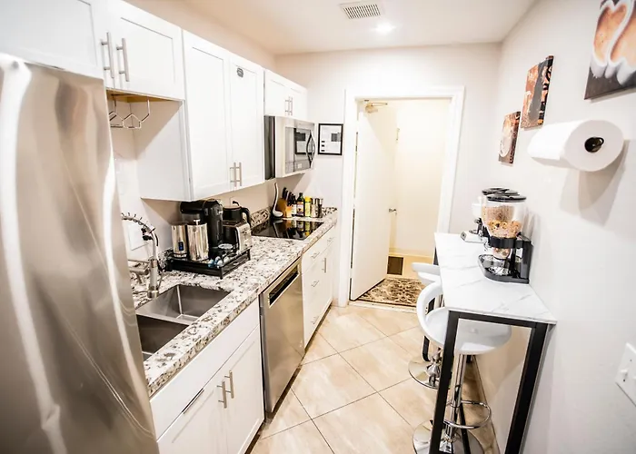 Buena Creek Vista Primary Subdivided Home With Views And Pool