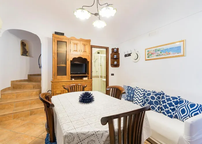 Anna Apartment