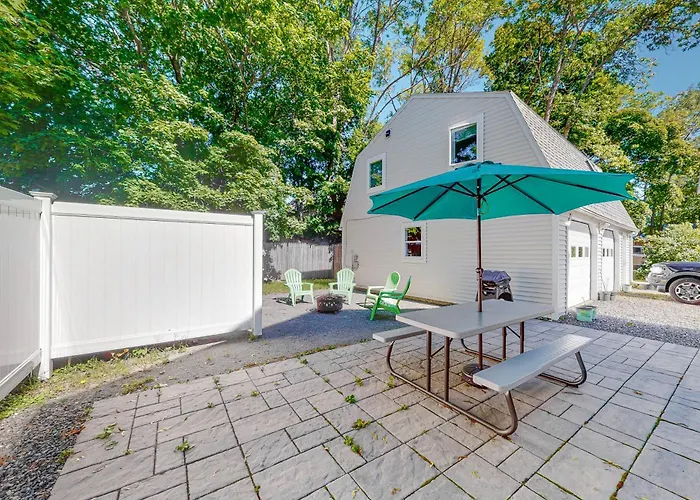 Shop, Dine, Unwind! Family Home In Dtwn Bar Harbor