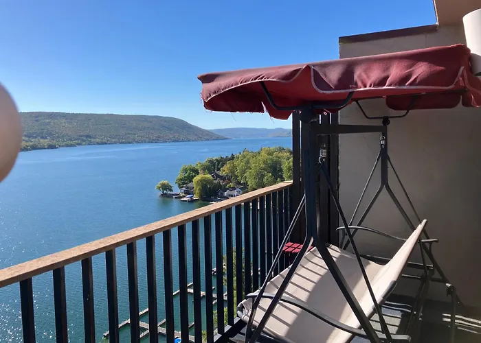 Lakeside Condo With Plenty Of Amenities Close To Bristol Mountain - Permit - 2024-0018