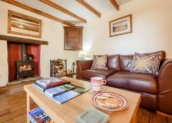 2 Bed In St Davids Oc-30269