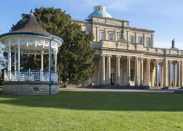 Stunning 5 Bed Regency Home