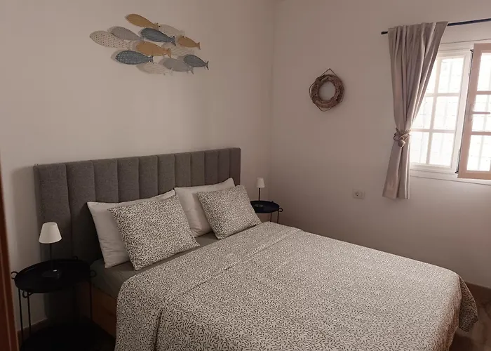 Beautiful Holiday Villa With Heated Private Pool, Los Cristianos