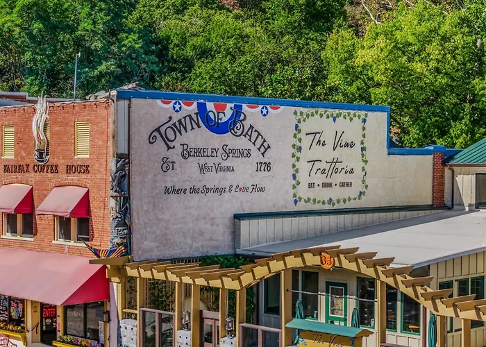 El Refugio - Pet Friendly, Grill, Wifi, Zen Garden, Downtown Location, Fire Pit