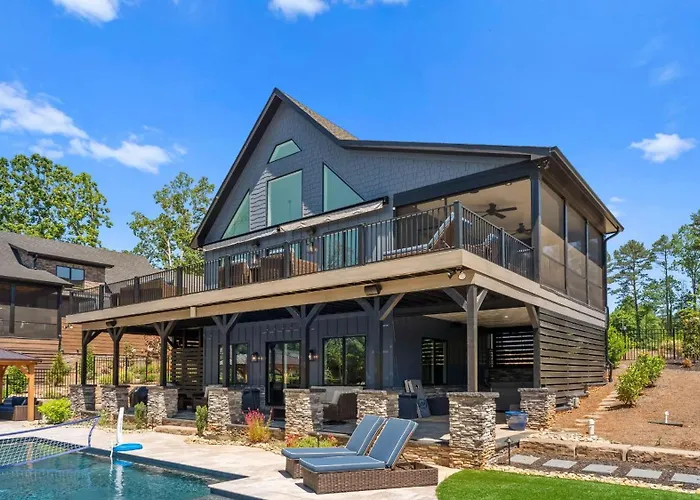 Blue Heron Lodge By Avantstay