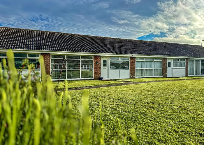 Dog Friendly Kessingland Chalet | Coastal Retreat