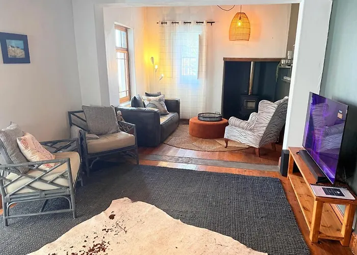 Almond Tree Cottage & Suite, Book As A 2 Or 3-Bed Heritage Home In Robertson