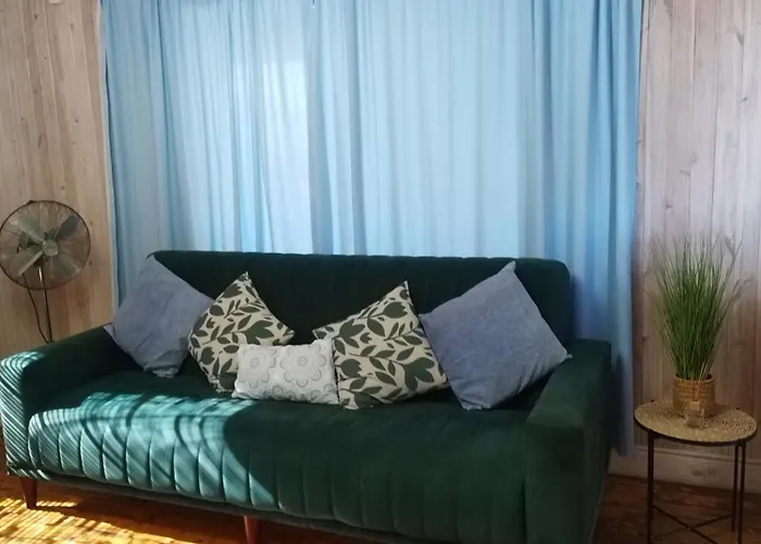 Zen-Vibes Holiday Home