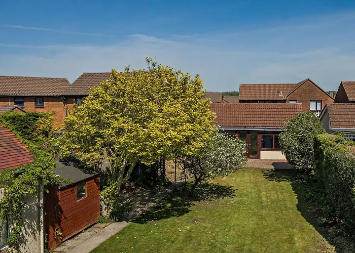 4 Bed In Nottage Oc-A32048