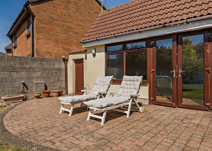 4 Bed In Nottage Oc-A32048