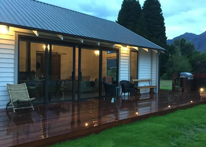 Glenorchy Luxury Home