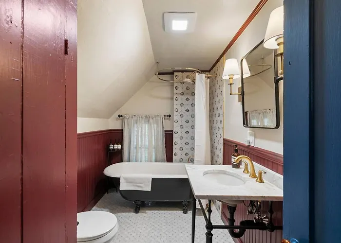5Br Minutes To Salem|Historic Downtown Beverly