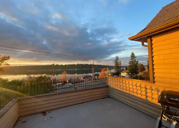Lake Sammamish Retreat