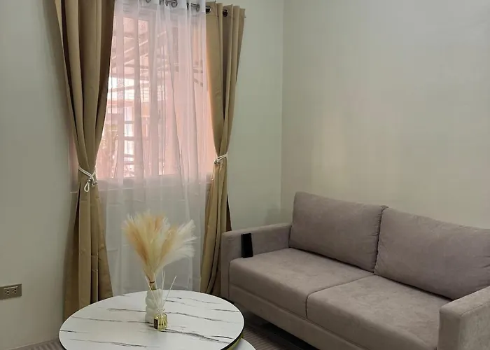 Blj Homes - 2Br Entire Home With 2 Bathrooms, Kitchen, And Carpark