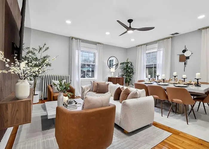 The Harvard Loft With Game Room And Free Parking Near Harvard Square