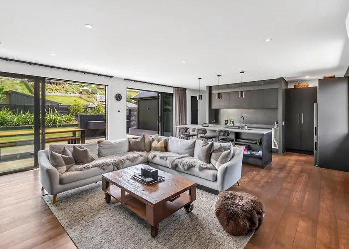 Luxury Hawea, Alfresco Retreat, Sleeps 6