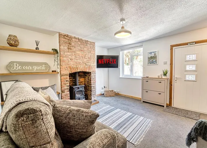 Guest Stays - London Road Cottage