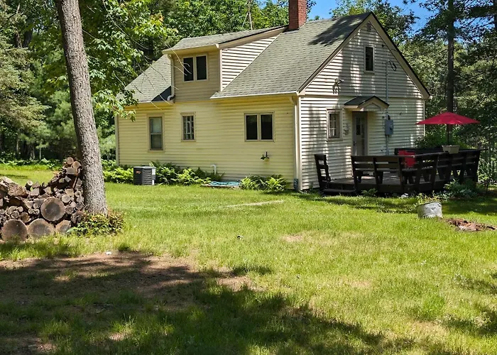 Yellow Barn House