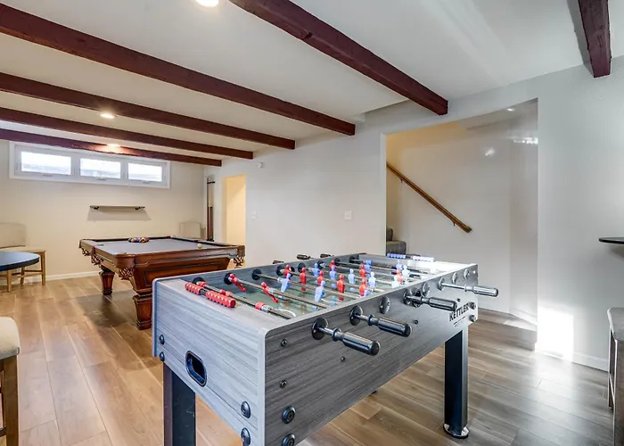 Spacious Home Near Lake Bemidji With Game Room!