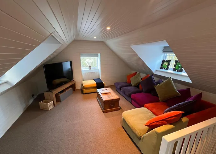 Pets - Garden - Parking - Sleeps Up To 4 - Hiking
