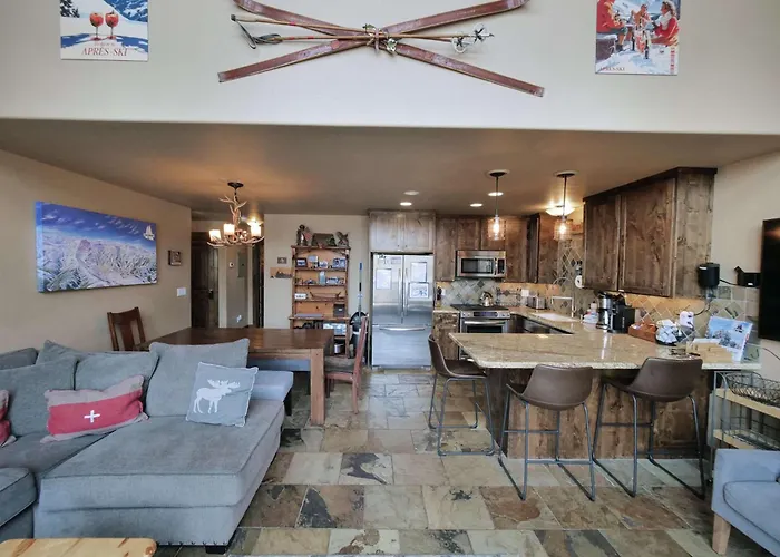 Kirkwood Mountainside Cabin & Cottage Deck Wviews