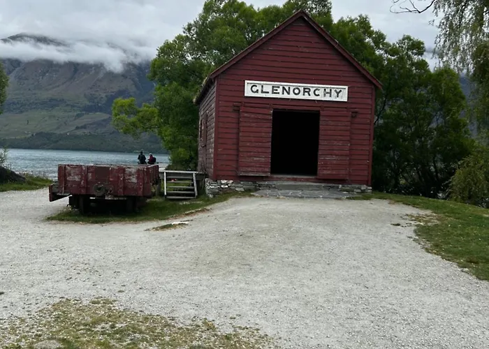 Glenorchy Luxury Home