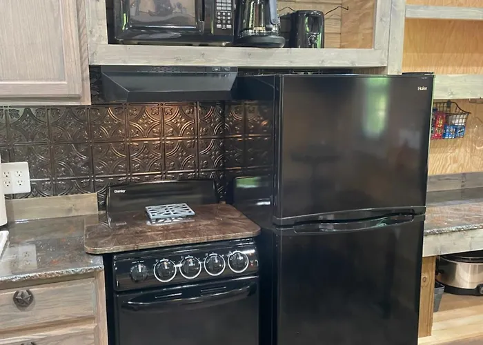 Secluded Ozarks Bunk House At Old Desperado Ranch