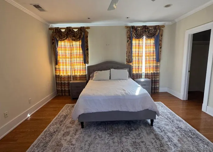 Historic Home In Downtown Murfreesboro