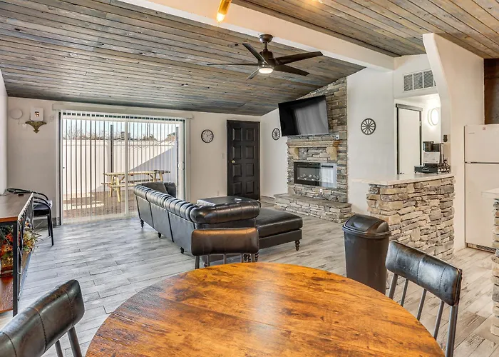 1 Mi To Main St Eats! Single-Level Red Bluff Home