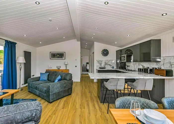 Finest Retreats - Silverwood Junior Chalet