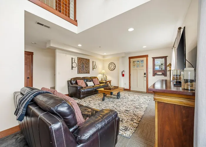 Fielding Hills Winery Guest House