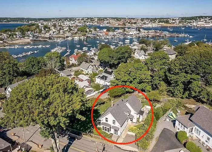 The Mariner|Family Friendly|Backyard|Walk 2 Beach