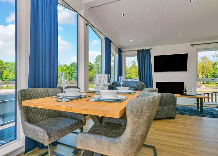 Finest Retreats - Silverwood Junior Chalet