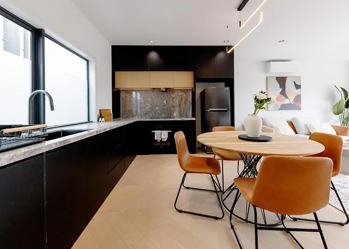 Maidstone Marvel - Luxury Style Brand New Townhome