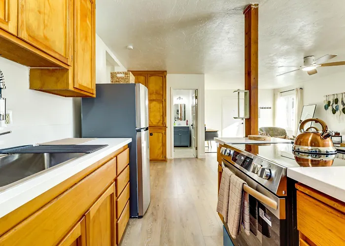 Clear Lake Living! Pet-Friendly Gem W/ Fenced Yard