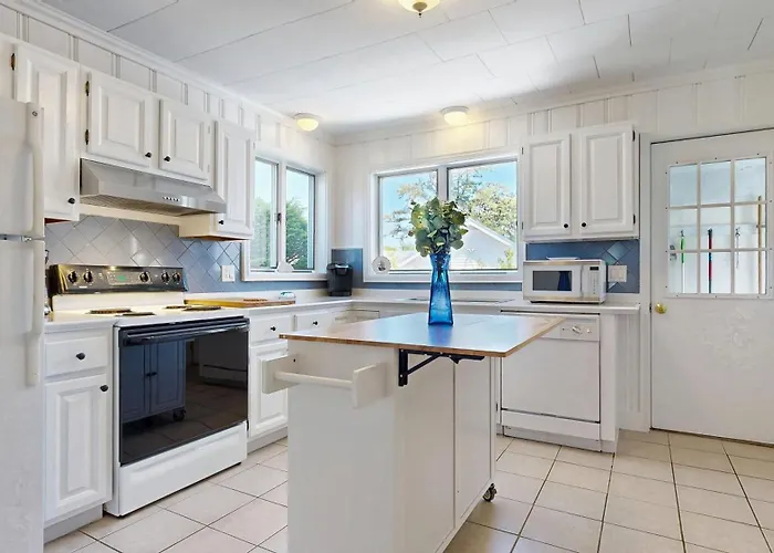 Hank'S Hideaway By Bayley Vacation Rentals