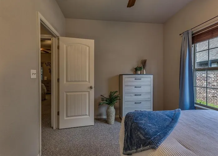 Elegant Comfort In Jenks!