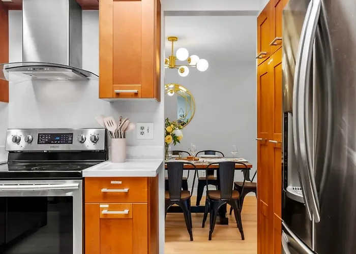 Sammamish Family Friendly Home 4B3B Skyline High