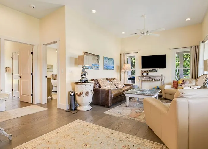 Friendswood - Quaint Home On Horse Farm, Gorgeous Views!