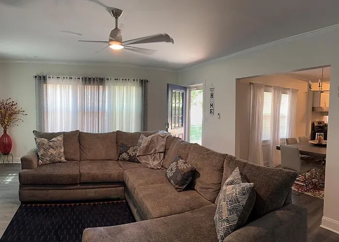 Sarah'S House