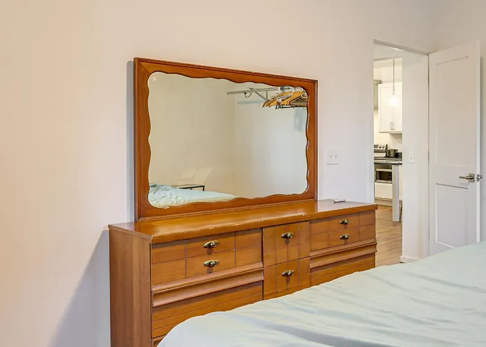 Pet-Friendly Joplin Home Near Route 66 & Downtown