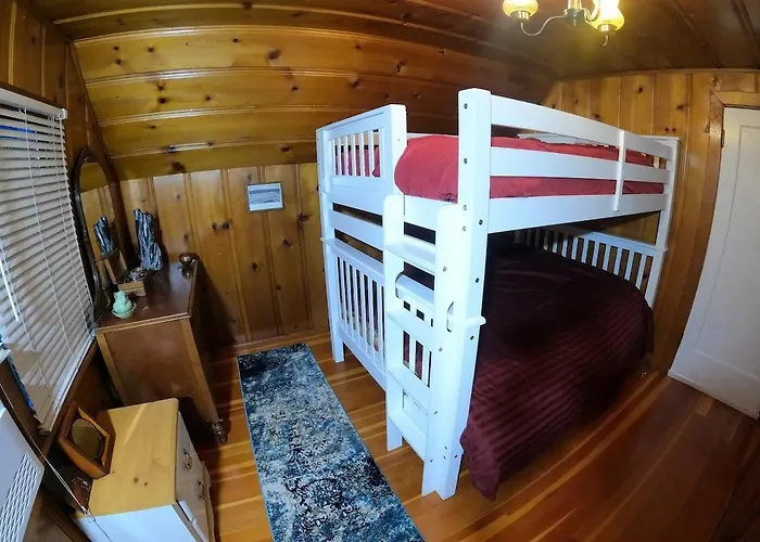 Historic Hm, Mountain Views, Hot Tub, Steam Room