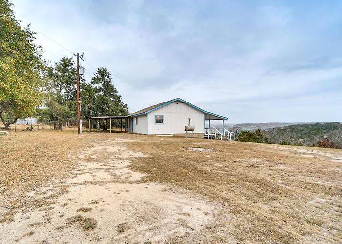 200 Acres Pond & Pier 10-Mile Hill Country Views