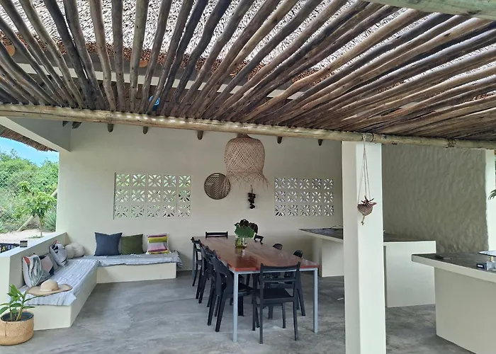 Ka Nicita - Beach House With Pool