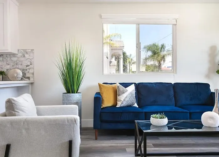 Spacious Home Central Area Airport Free Parking