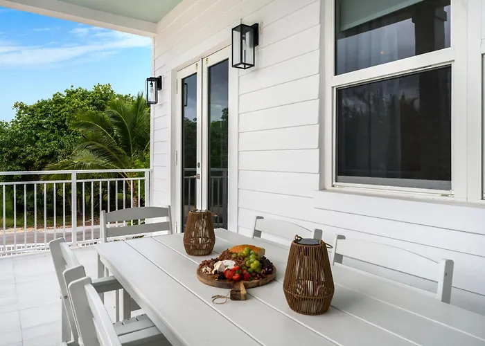 Ocean Views With Secret Speakeasy Bbq Patio Dock Pool 3Br With Private Bathrooms