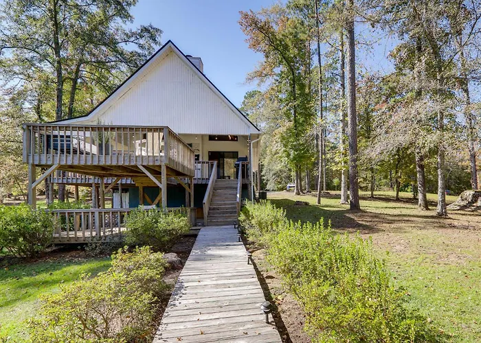Wilderness Retreat On Crooked Creek, Lake Sinclair